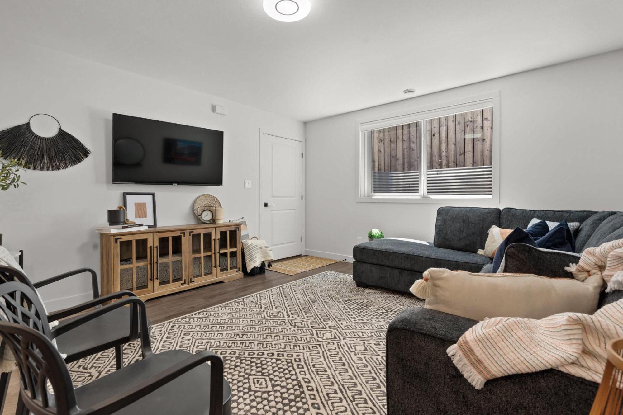Vila Livingston Way I Sleep 6 I Netflix I Kitchen I Tv Pincher Creek Exteriér fotografie